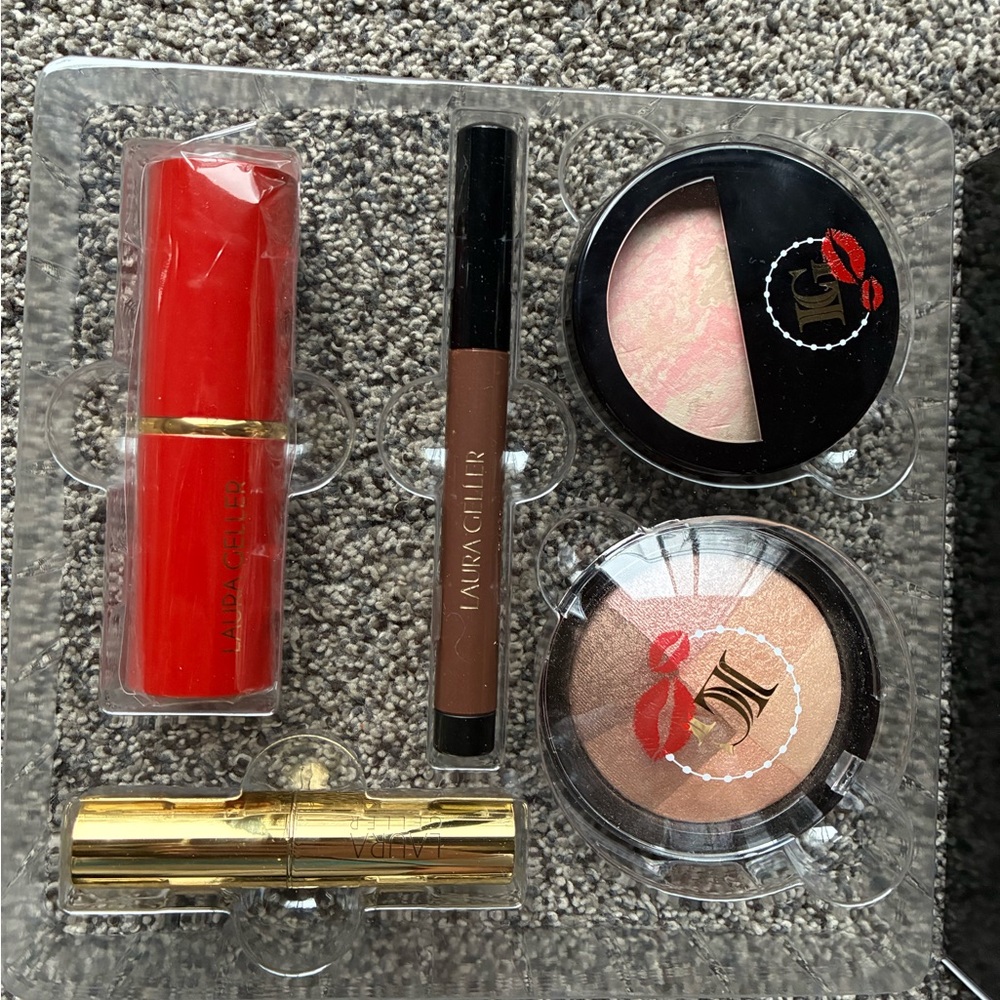 New in Box Laura Geller Festive Favorites 5 Piece Makeup Collection, Porcelain - Picture 3 of 8